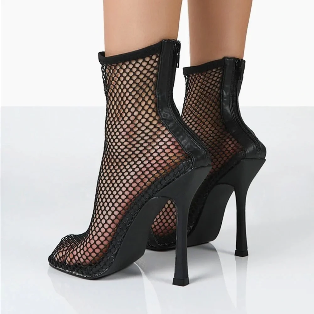 NWOB- Public Desire Leo Black Mesh Netted Square Toe.  Stiletto Heeled UK 6